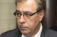 Алихандро Мадригал